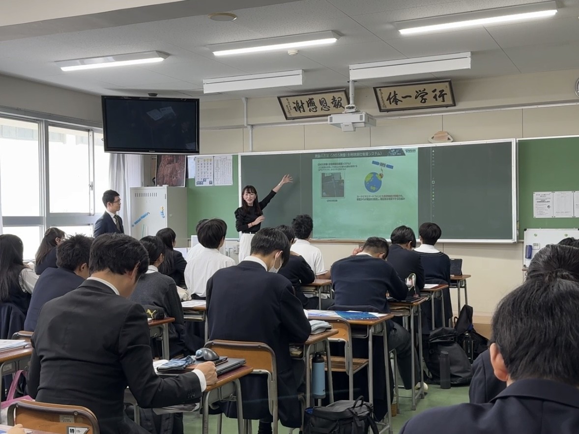 高校生向け探求学習プログラム「Locus」に参加しました